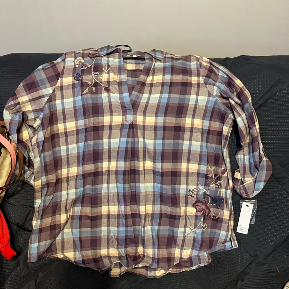 NWT CUTE WOMENS PLAID SHIRT SIZE 2X
